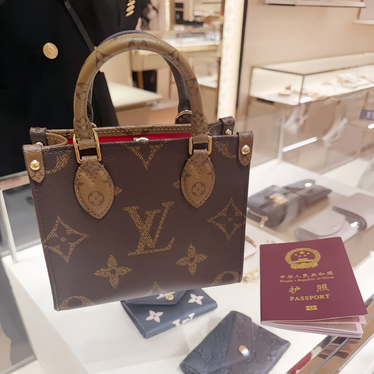 続く韓国ウォン安、中国人観光客が高級ブランド品を爆買い＝韓国ネット「円安の時の韓国人と同じ」