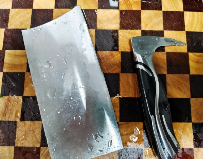 中国老舗ブランドの包丁、またニンニクを叩いて折れる＝ネットでは擁護