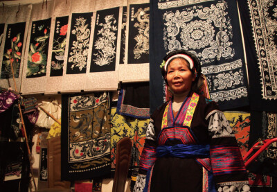 ミャオ族のろうけつ染め、民間で生まれた芸術でありライフスタイルでもある