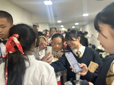 前例のない訪問、中国の農村部の子どもたちが日本で演奏会