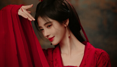 ジュー・ジンイーとリウ・シュエイー共演、話題の中国時代劇「花間令